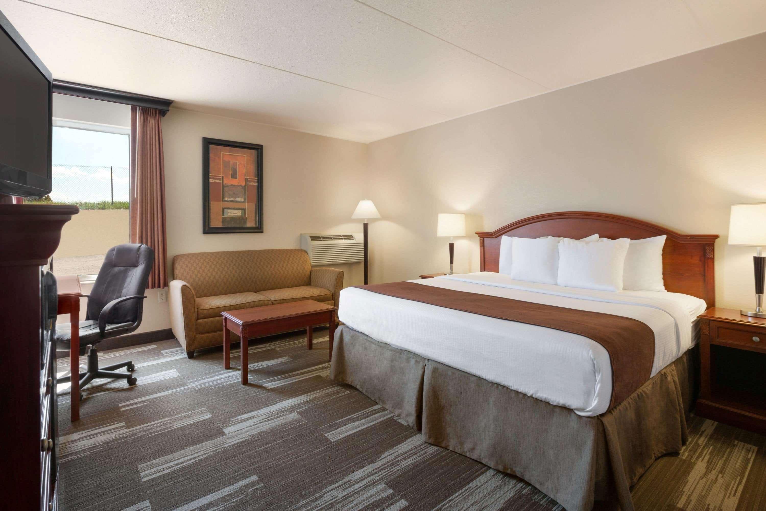 Hotel Baymont By Wyndham Mandan Bismarck Area Esterno foto